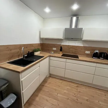 Executive Near Ramstein Air Base Apartman